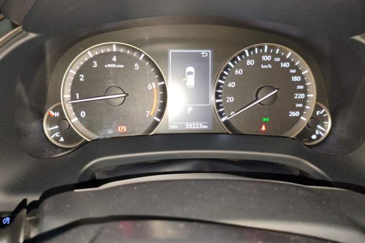 Used Lexus RX 2020 Facelifted 300 4x4 Elegant Edition Odometer Close Up