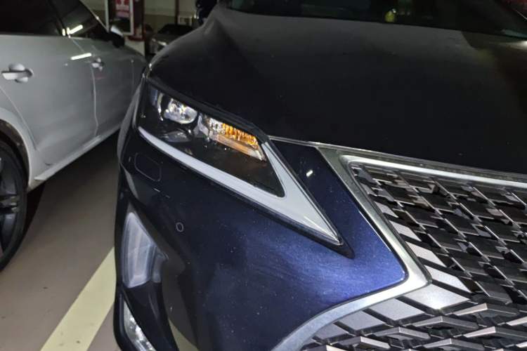 Used Lexus RX 2020 Revised Version 300 Two-Wheel Drive Elite Edition Right Front Headlight