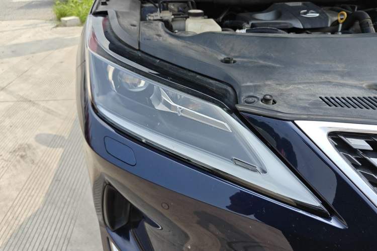 Used Lexus RX 2020 300 Two-Wheel Drive Elite Edition China VI Standard Right Front Headlight