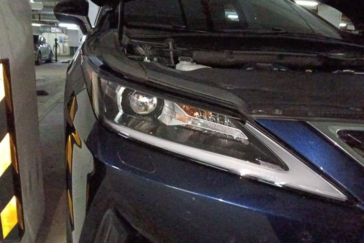 Used Lexus RX 2020 300 Two-Wheel Drive Comfort Edition China VI Standard Right Front Headlight