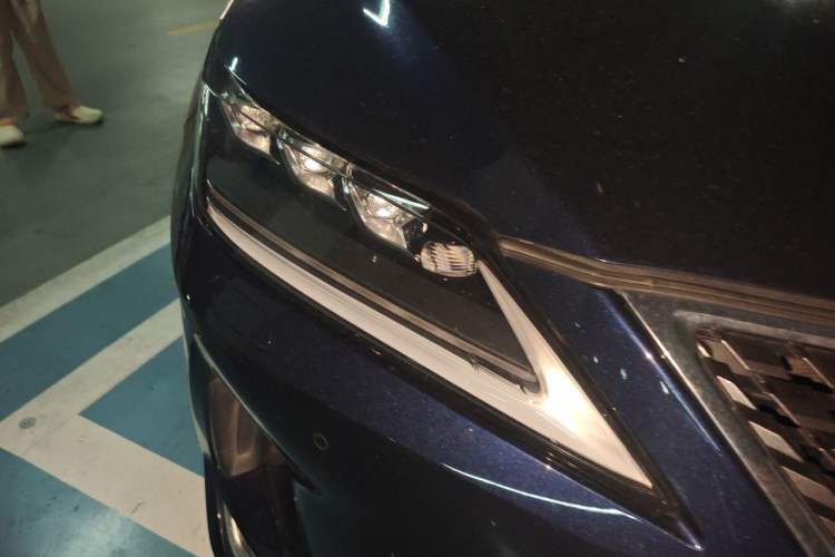 Used Lexus RX 2020 Revised Version 300 Two-Wheel Drive Comfort Edition Right Front Headlight