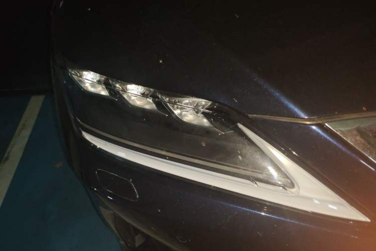 Used Lexus RX 2020 300 4x4 Elegant Edition China VI Right Front Headlight