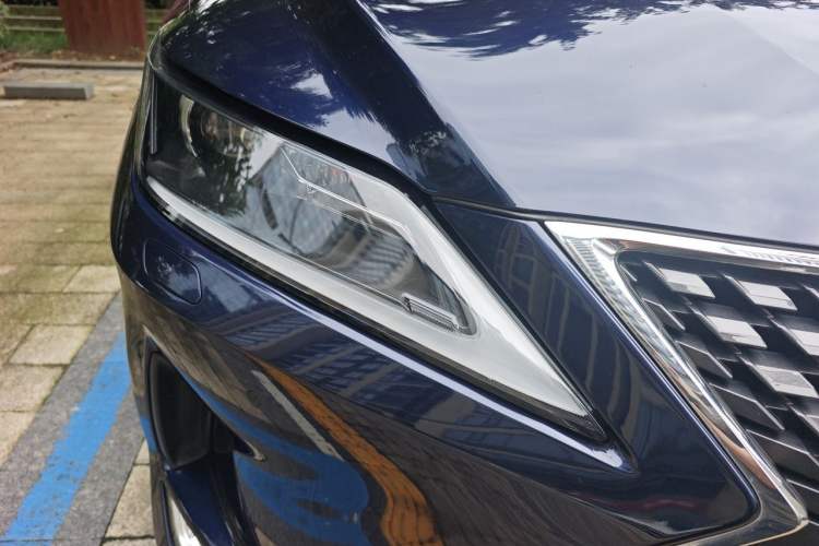 Used Lexus RX 2020 Revised Version 300 Two-Wheel Drive Elite Edition Right Front Headlight