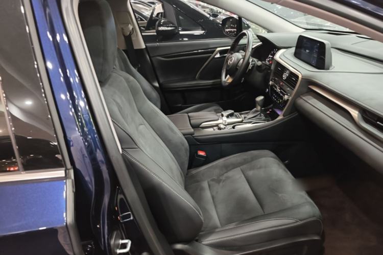 Used Lexus RX 2020 Revised Version 300 Two-Wheel Drive Elite Edition Right Front Seat