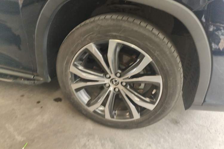 Used Lexus RX 2020 300 4x4 Elegant Edition China V Standard Right Front Wheel Hub