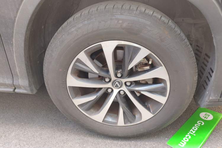 Used Lexus RX 2020 Revised Version 300 Two-Wheel Drive Comfort Edition Right Front Wheel Hub