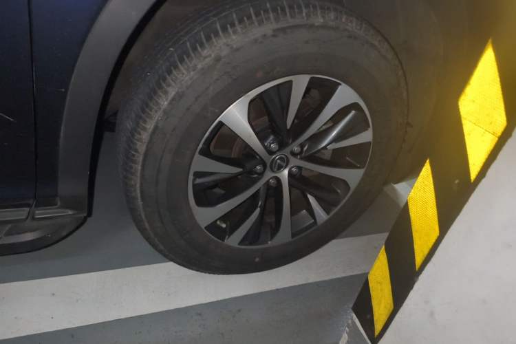 Used Lexus RX 2020 Revised Version 300 Two-Wheel Drive Elite Edition Right Front Wheel Hub