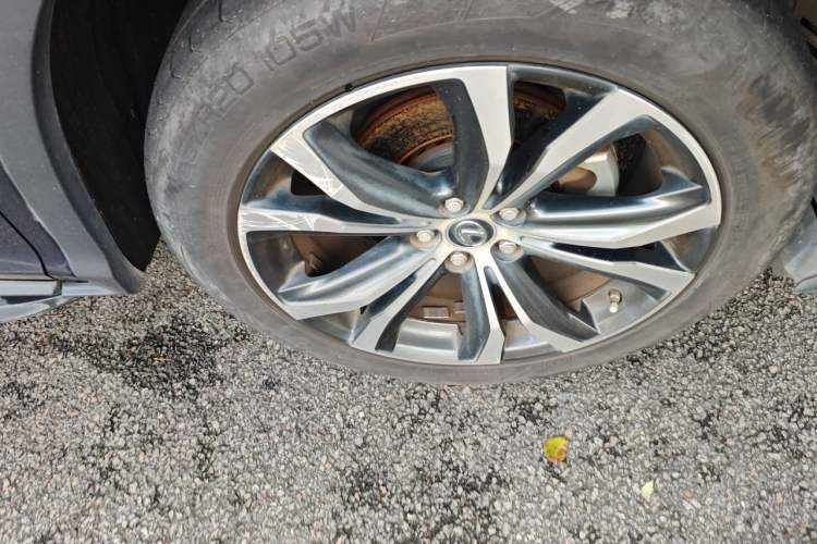 Used Lexus RX 2020 Facelifted 300 4x4 Elegant Edition Right Front Wheel Hub
