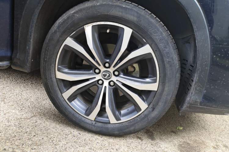 Used Lexus RX 2020 Facelifted 300 4x4 Elegant Edition Right Front Wheel Hub