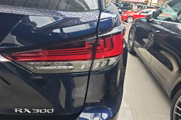 Used Lexus RX 2020 Revised Version 300 Two-Wheel Drive Elite Edition Right Rear Taillight