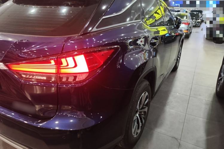 Used Lexus RX 2020 Revised Version 300 Two-Wheel Drive Elite Edition Right Rear Taillight