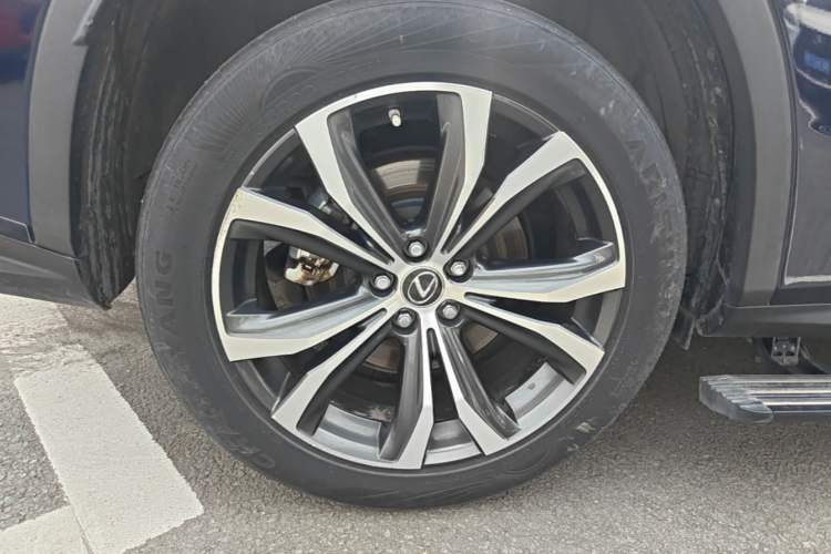 Used Lexus RX 2020 300 4x4 Elegant Edition China VI Right Rear Wheel Hub