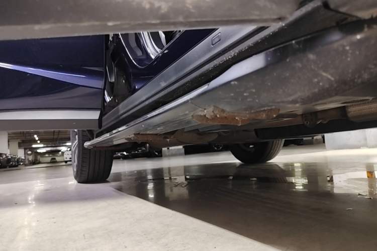 Used Lexus RX 2020 Facelifted 300 4x4 Elegant Edition Right Side Sill