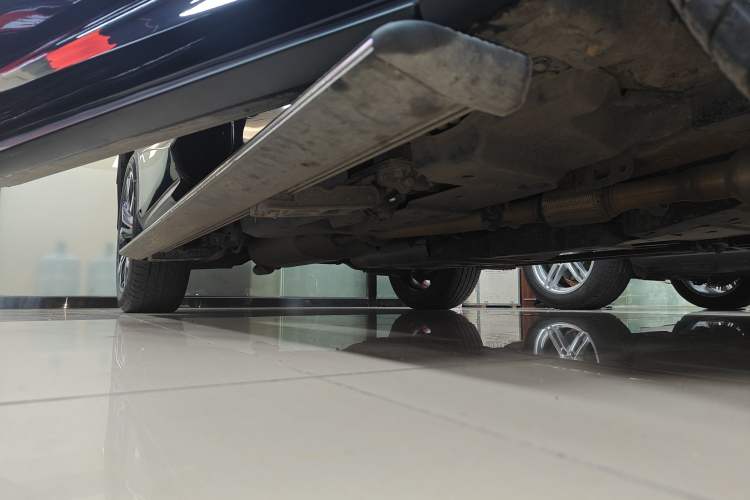 Used Lexus RX 2020 Facelifted 300 4x4 Elegant Edition Right Side Sill