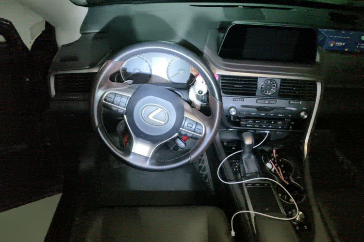 Used Lexus RX 2020 300 Two-Wheel Drive Comfort Edition China VI Standard Steering Wheel
