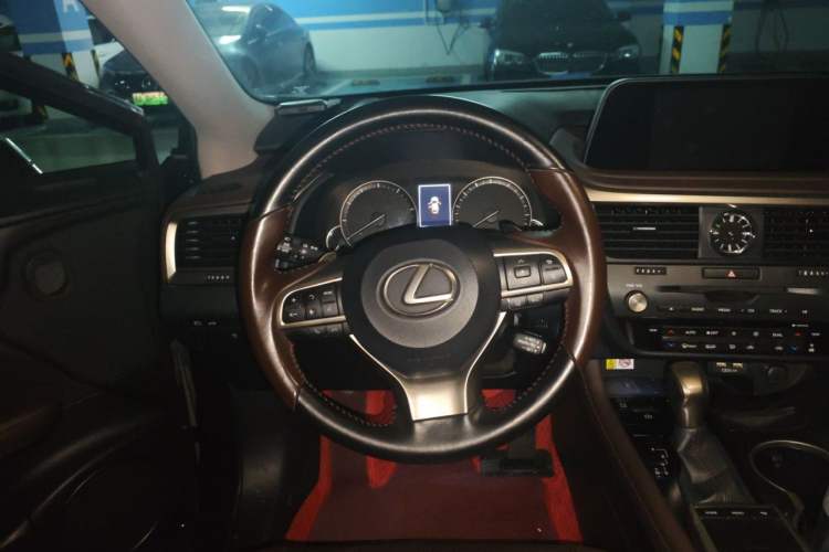 Used Lexus RX 2020 300 4x4 Elegant Edition China VI Steering Wheel