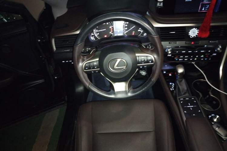 Used Lexus RX 2020 Facelifted 300 4x4 Elegant Edition Steering Wheel