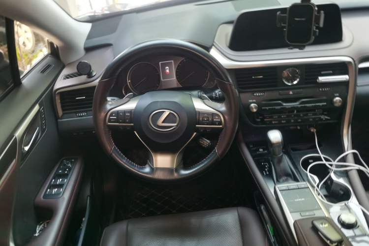 Used Lexus RX 2020 450hL Four-Wheel Drive Elegant 7-Seater China VI Standard Steering Wheel