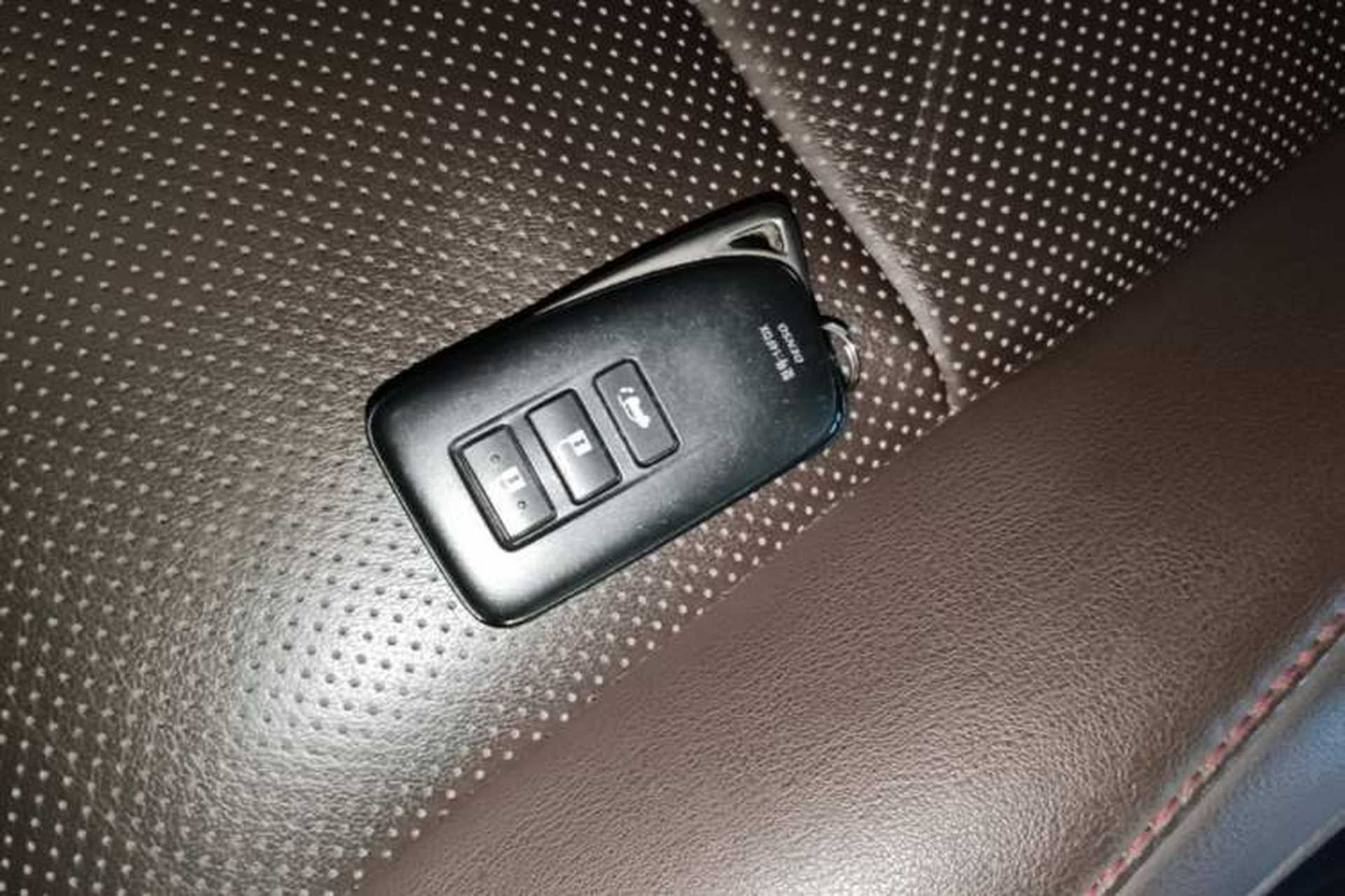 Used Lexus RX 2020 Facelifted 300 4x4 Elegant Edition Vehicle Key