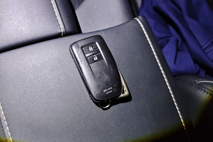 Used Lexus RX 2020 Revised Version 300 Two-Wheel Drive Elite Edition Vehicle Key