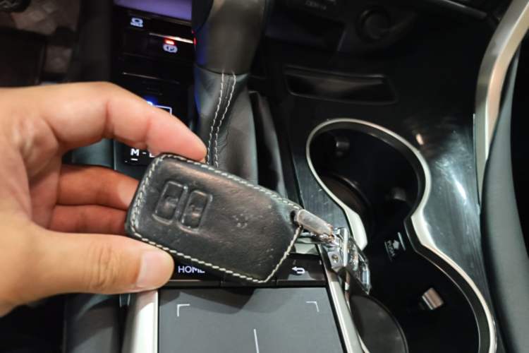 Used Lexus RX 2020 Revised Version 300 Two-Wheel Drive Elite Edition Vehicle Key