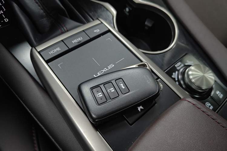 Used Lexus RX 2020 Facelifted 300 4x4 Elegant Edition Vehicle Key