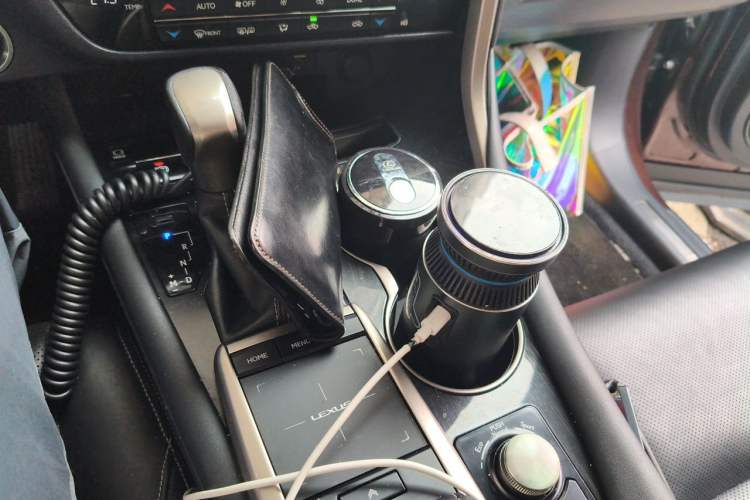Used Lexus RX 2020 300 Two-Wheel Drive Elite Edition China VI Standard Gear Lever