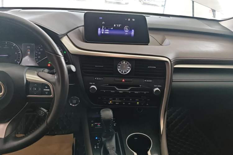Used Lexus RX 2020 300 Two-Wheel Drive Elite Edition China VI Standard Audio And AC Panel