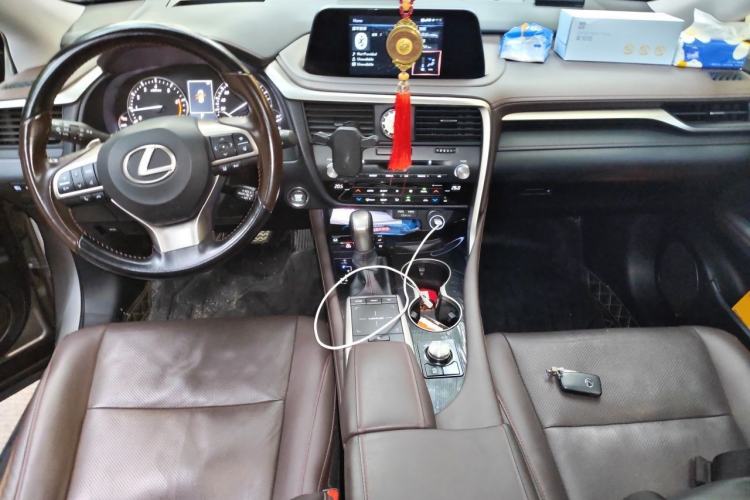 Used Lexus RX 2020 Revised Version 300 Two-Wheel Drive Comfort Edition Center Console