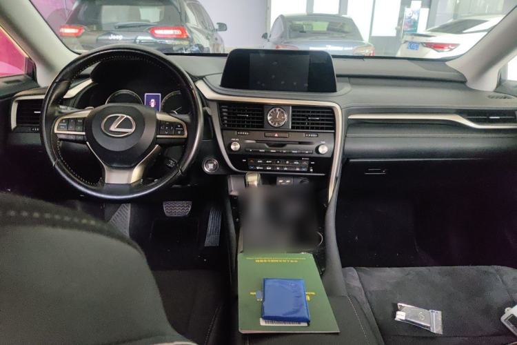 Used Lexus RX 2020 300 Two-Wheel Drive Elite Edition China VI Standard Center Console