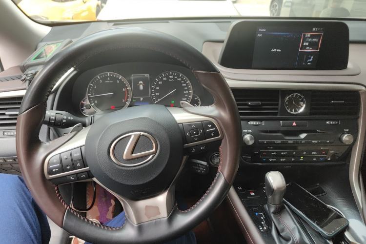 Used Lexus RX 2020 Facelifted 300 4x4 Elegant Edition Center Console