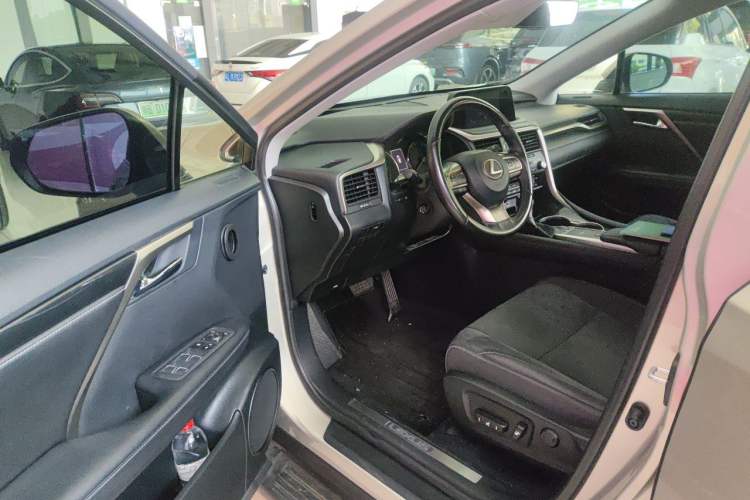 Used Lexus RX 2020 300 Two-Wheel Drive Elite Edition China VI Standard Driver Seat