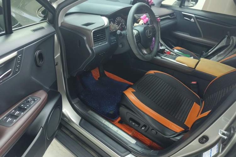 Used Lexus RX 2020 Facelifted 300 4x4 Elegant Edition Driver Seat