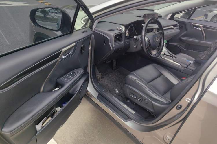 Used Lexus RX 2020 Revised Version 300 Two-Wheel Drive Comfort Edition Driver Seat