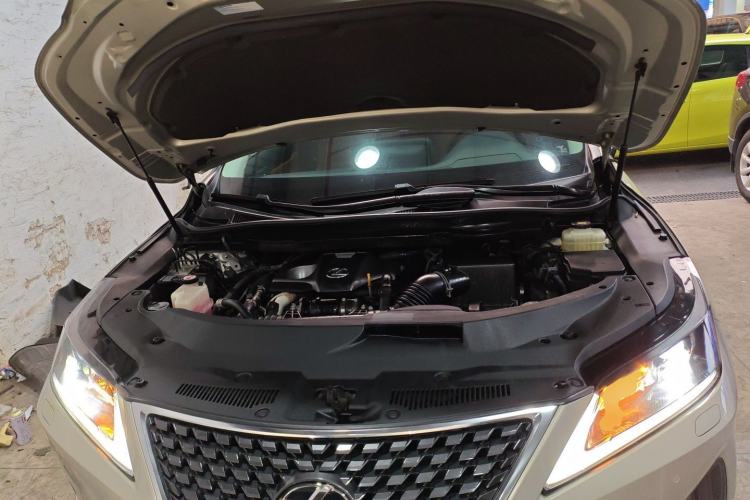 Used Lexus RX 2020 300 Two-Wheel Drive Comfort Edition China VI Standard Engine Bay