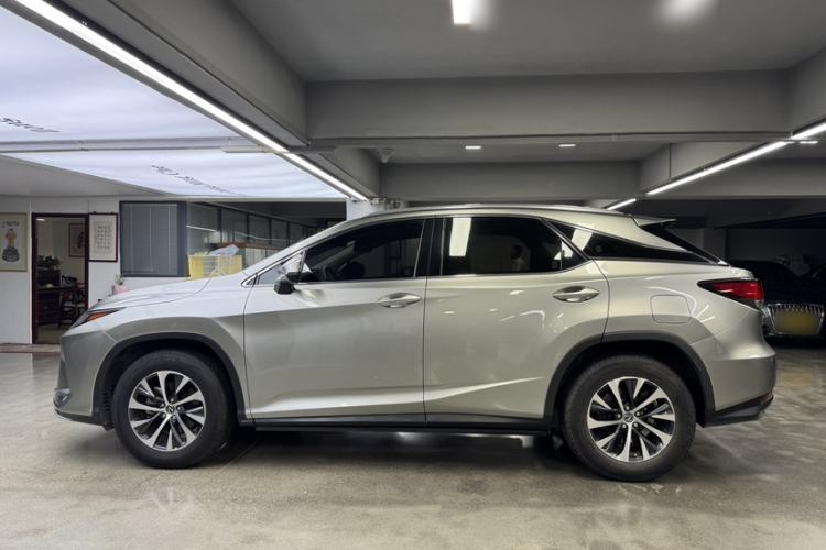 Used Lexus RX 2020 Revised Version 300 Two-Wheel Drive Elite Edition Exterior 5