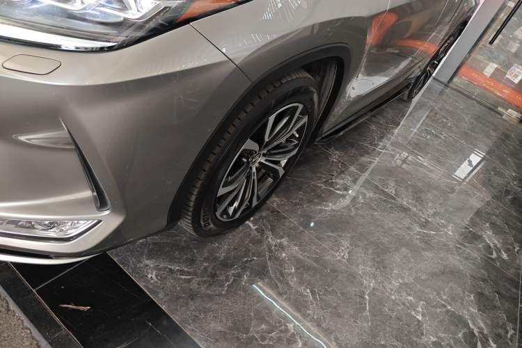 Used Lexus RX 2020 Facelifted 300 4x4 Elegant Edition Exterior 7
