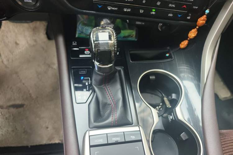 Used Lexus RX 2020 Facelifted 300 4x4 Elegant Edition Gear Lever