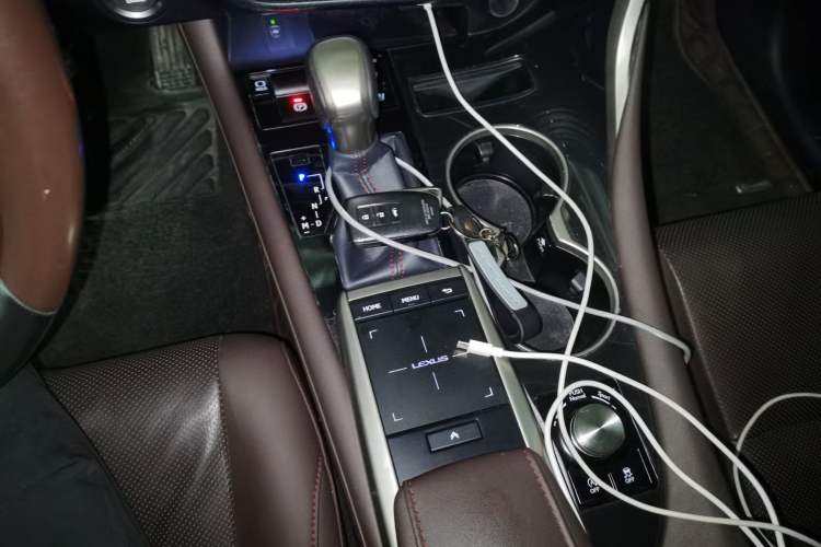 Used Lexus RX 2020 300 4x4 Elegant Edition China VI Gear Lever