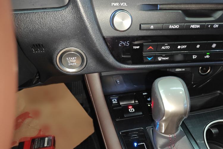 Used Lexus RX 2020 Facelifted 300 4x4 Elegant Edition Interior 1
