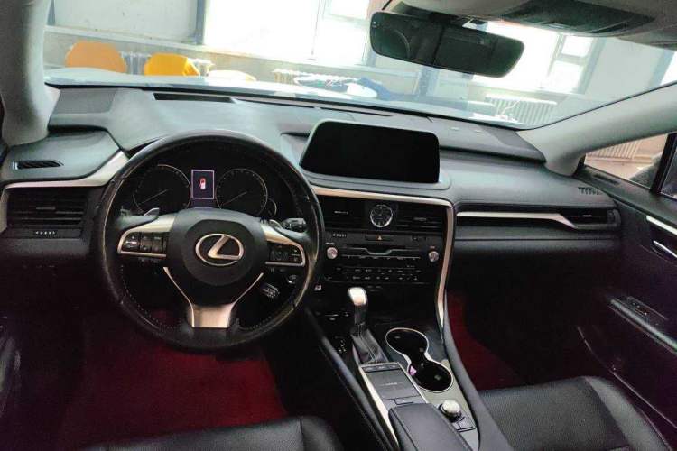 Used Lexus RX 2020 Facelifted 300 4x4 Elegant Edition Interior 1