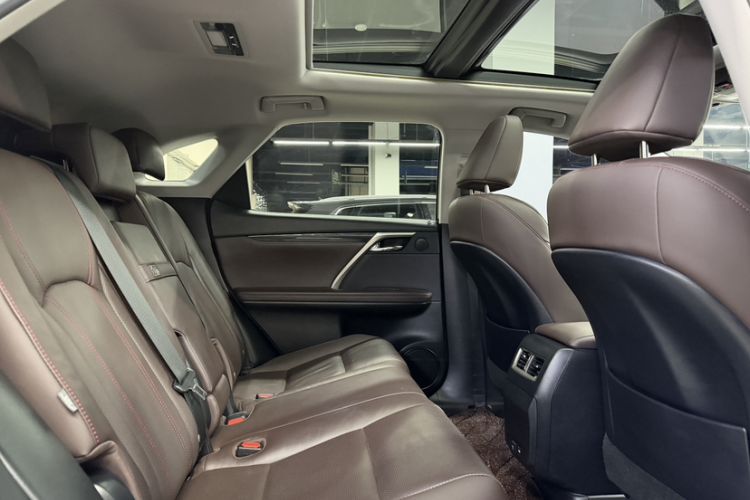 Used Lexus RX 2020 Facelifted 300 4x4 Elegant Edition Interior 12