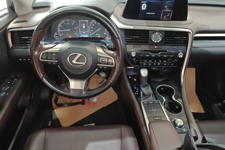 Used Lexus RX 2020 Facelifted 300 4x4 Elegant Edition Interior 2