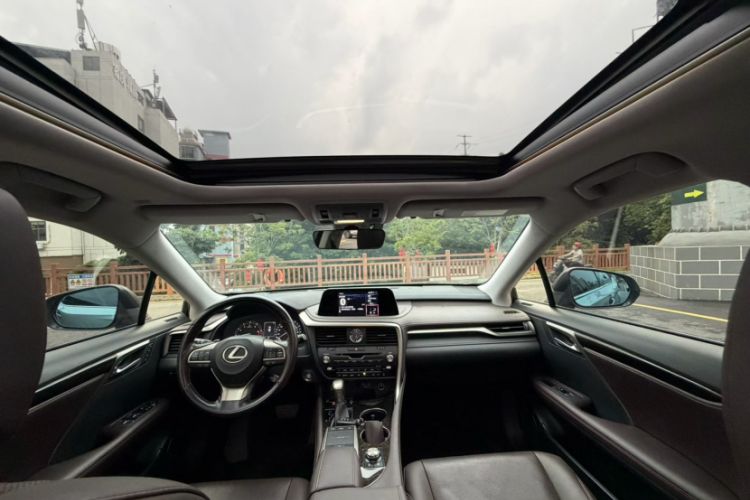 Used Lexus RX 2020 Facelifted 300 4x4 Elegant Edition Interior 2