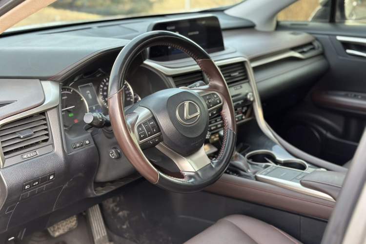 Used Lexus RX 2020 450h Four-Wheel Drive Elegant Edition China VI Standard Interior 3