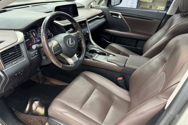 Used Lexus RX 2020 Facelifted 300 4x4 Elegant Edition Interior 7