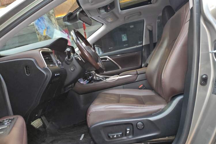 Used Lexus RX 2020 Revised Version 300 Two-Wheel Drive Comfort Edition Left Front Seat