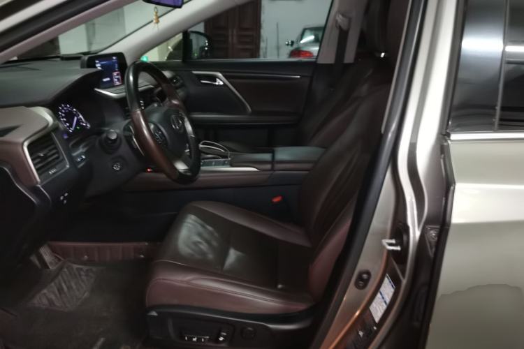 Used Lexus RX 2020 300 4x4 Elegant Edition China VI Left Front Seat