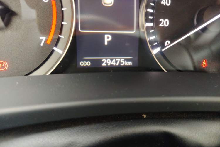Used Lexus RX 2020 Revised Version 300 Two-Wheel Drive Elite Edition Odometer Close Up
