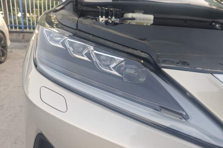 Used Lexus RX 2020 450hL Four-Wheel Drive Elegant 7-Seater China VI Standard Right Front Headlight